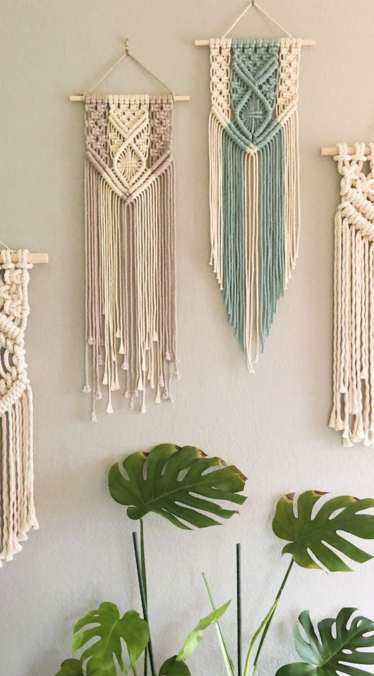 Macrame wall hanging