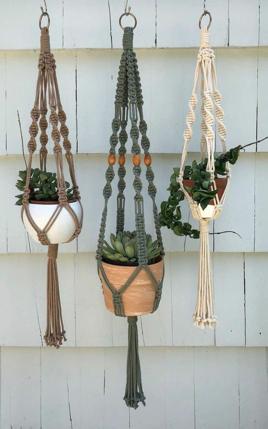 Macrame plant hanger
