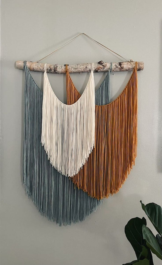 Macrame wall hanging